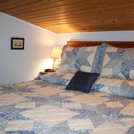Serendipity Bed And Breakfast Saugatuck Exterior photo